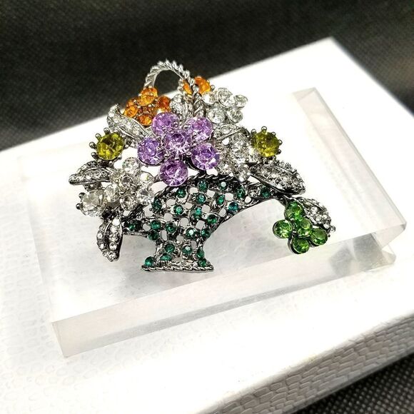 Easter Flower Basket Brooch Pin Crystal Rhinestone Jewelry - Picture 2 of 3